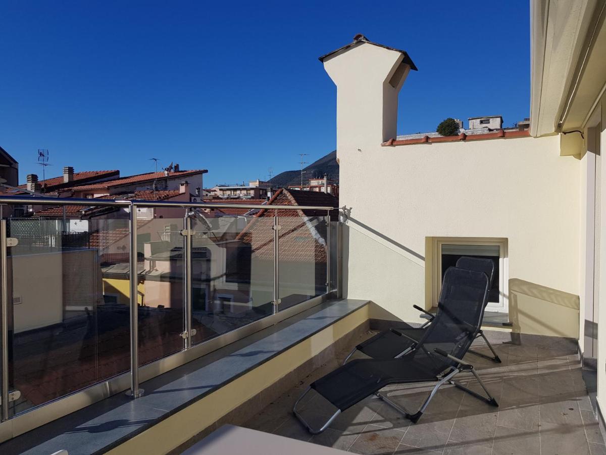 Casaviva - Casa Vacanze A Ceriale Con Terrazza ภายนอก รูปภาพ
