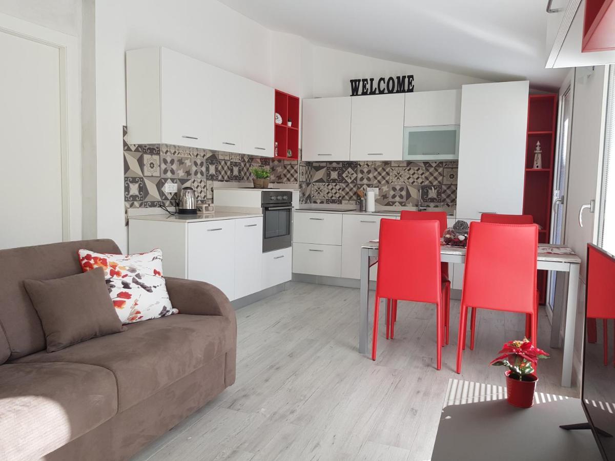 Casaviva - Casa Vacanze A Ceriale Con Terrazza ภายนอก รูปภาพ